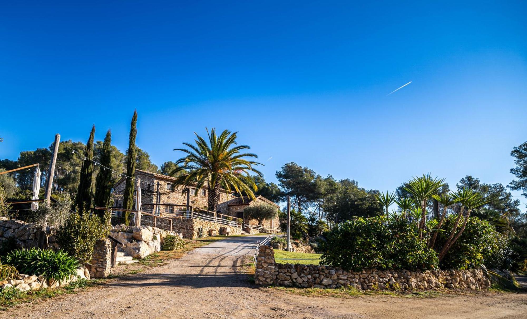 Masia Pou De La Vinya Sitges Eksteriør billede